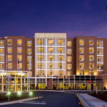 Four Points By Sheraton Raleigh Durham Airport Hotel Морисвил Екстериор снимка