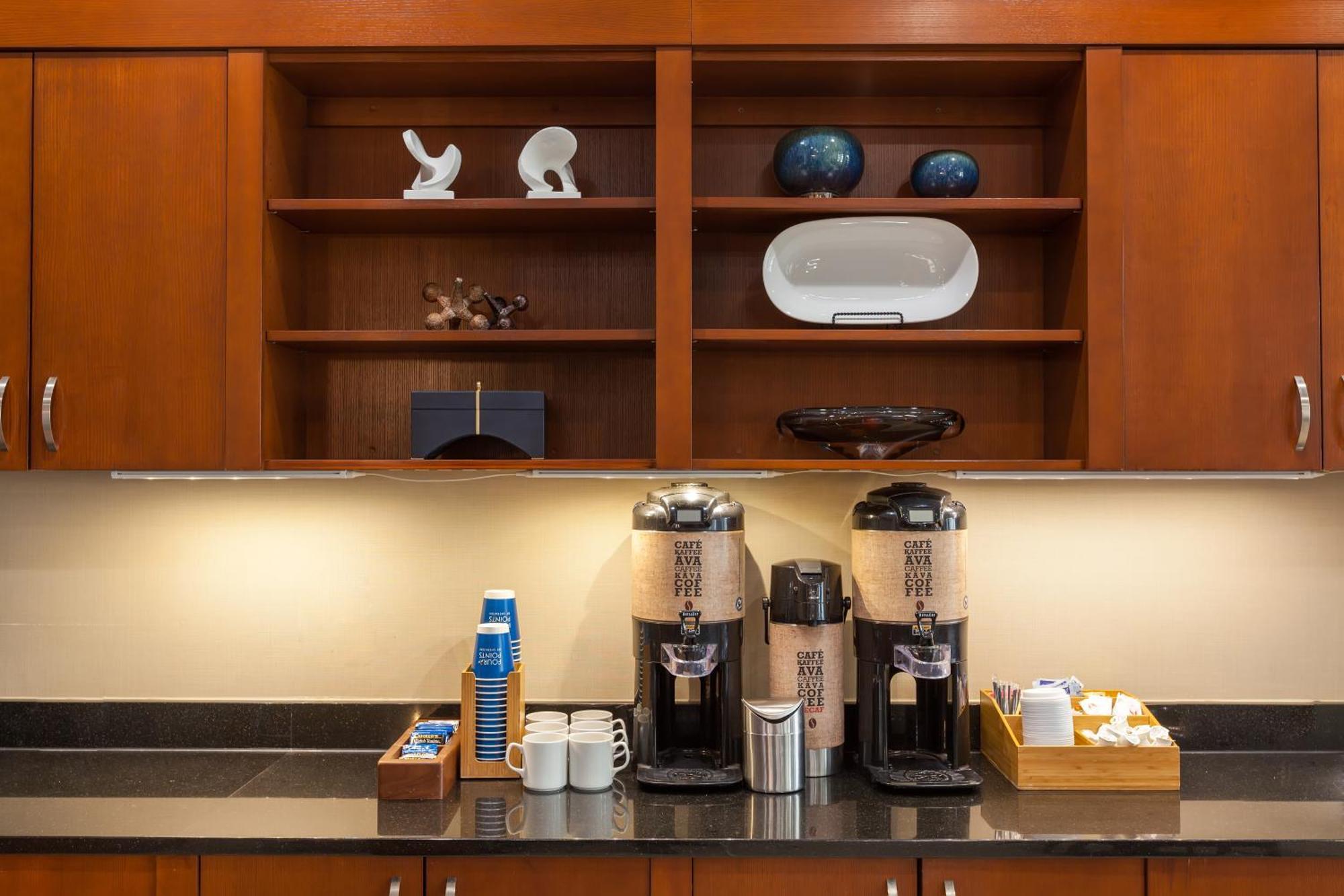 Four Points By Sheraton Raleigh Durham Airport Морисвил Екстериор снимка